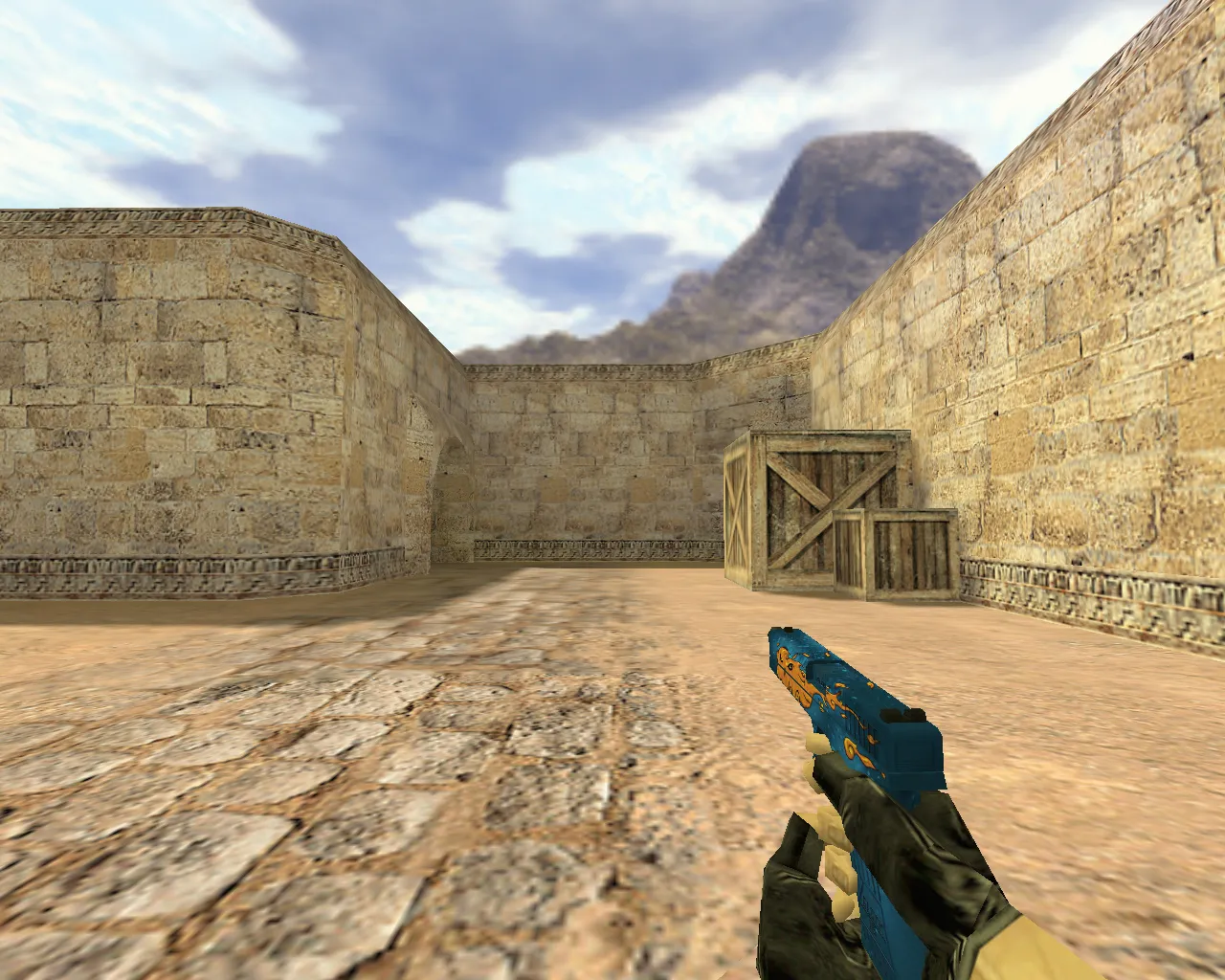 Fiery Glock Model for CS 1.6: Grab a Top-Notch Weapon Skin Today - screenshot 1