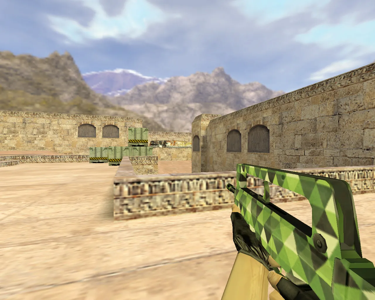 Famas Green Triangle Weapon Model for CS 1.6 - Free Download - screenshot 1