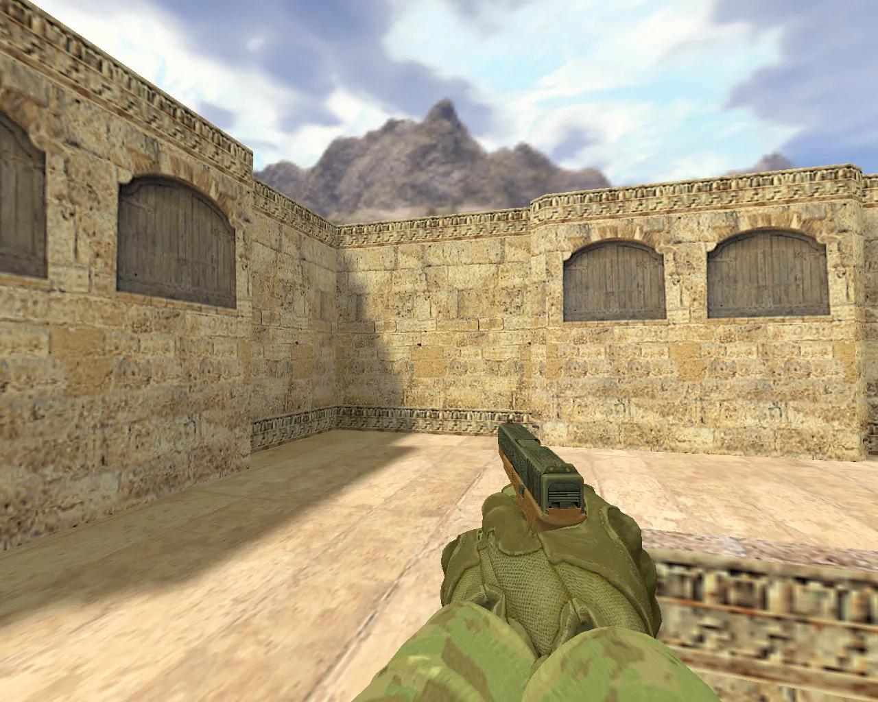 Royal Legion Glock Model for CS 1.6 - Custom Weapon Mod with HD Textures and Sounds - screenshot 3